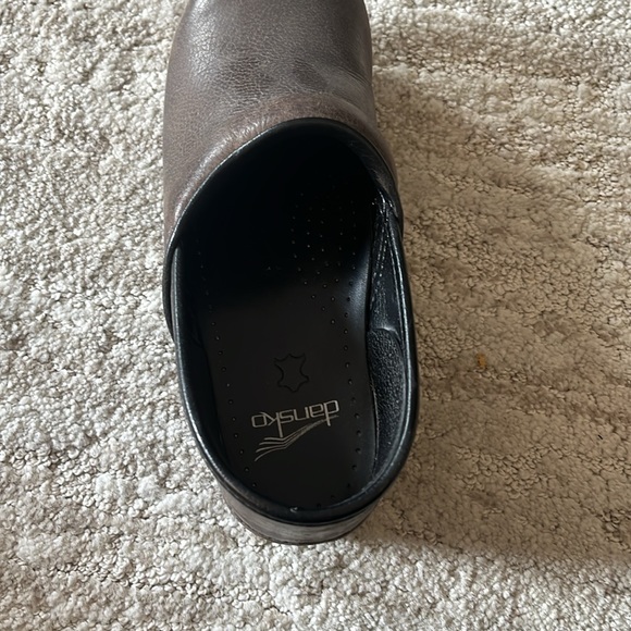 Women’s Dansko Brown Clogs Size 40 - Picture 9 of 9